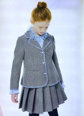 天空之城-LYNN&MILO蓝色彩葱格纹包边外套百褶半裙套装