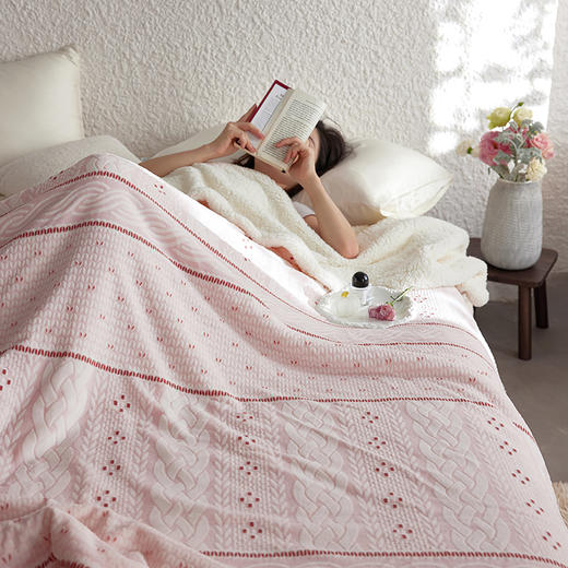 自然醒立体雕花绒羊羔绒毯秋冬加厚毛毯办公室午睡毯冬季沙发毯保暖披肩毯空调毯MT 商品图1