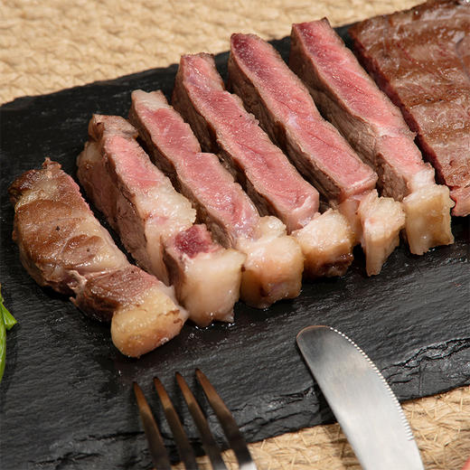 【雪山牛谷】新疆精选原切西冷牛排180g*4袋 商品图4