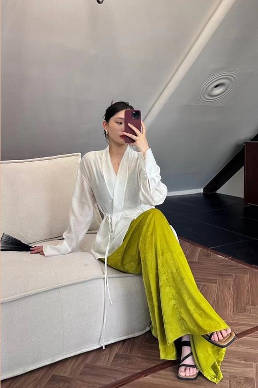 ANSUABEL 新中式黄绿色光泽感高腰半裙 18606 商品图2