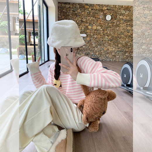 <曾小咸推荐>韩系减龄慵懒风粉色条纹毛衣 商品图1