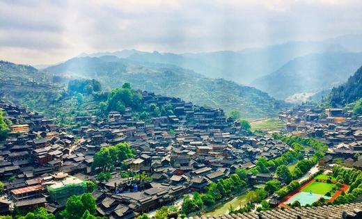 【春节 特惠游】<梵净山、黄果树瀑布、荔波小七孔、西江千户苗寨 、镇远古城、甲秀楼高铁6日游> 商品图0