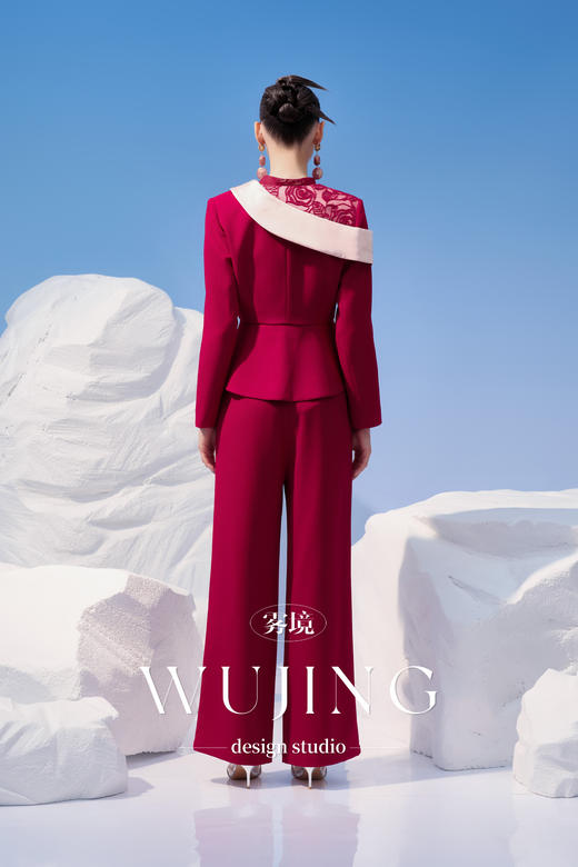 4202012 馥郁芳盈 进口醋酸乱麻 立体绣花料外套 雾境 商品图5