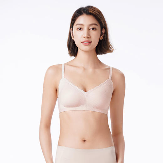 都市丽人内衣Vbra肌理提花中厚文胸3/4杯三排扣无钢圈LBT6N8 商品图1