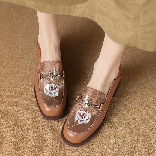 【预售5天】方跟圆头金属扣件深口单鞋，复古低跟刺绣乐福鞋NDXC&6727 商品图2