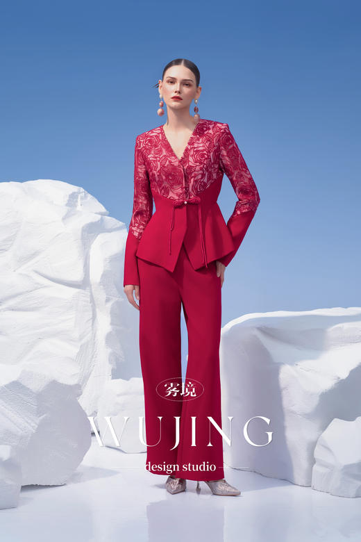 4202010 馥郁芳盈 进口醋酸乱麻 立体绣花料外套 雾境 商品图1