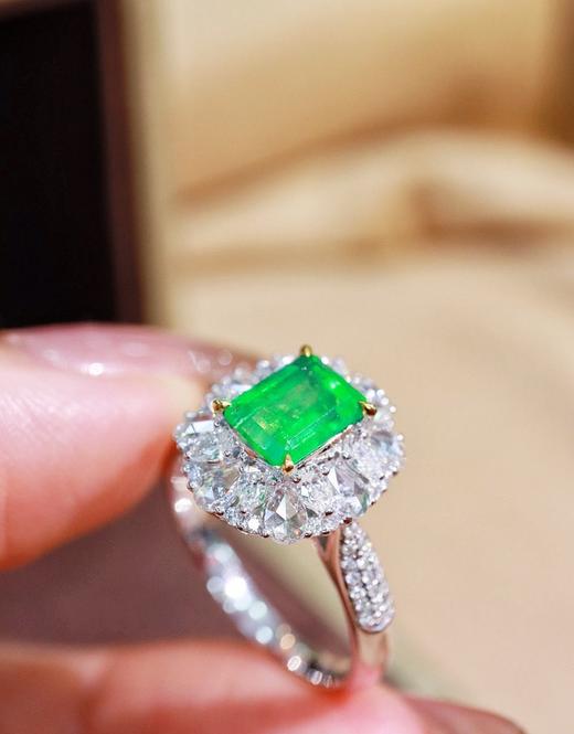 18K祖母绿戒指0.95ct 商品图1