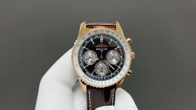 NOOBMaker百年灵❕❕全新航空计时腕表（Navitimer）问世70周年，百年灵以大胆色彩焕新演绎经典腕表。尺寸43mm➕316进口精钢『非国产材质』迭代款无疑是地道的航空计时腕表‼️‼️‼️