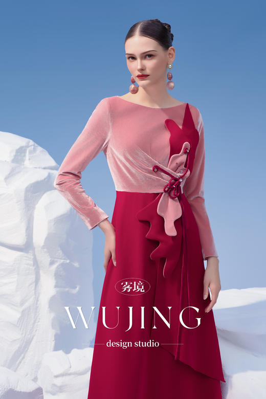 4202013 馥郁芳盈 进口醋酸乱麻进口丝绒连衣裙 雾境 商品图3