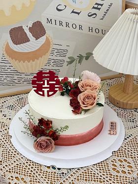 订婚主题款式蛋糕 复古
