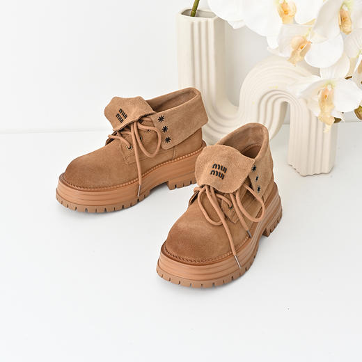 经典鲨2024年冬新款百搭圆头时尚渐变潮流平底两穿马丁靴女KW356-D58011 商品图4