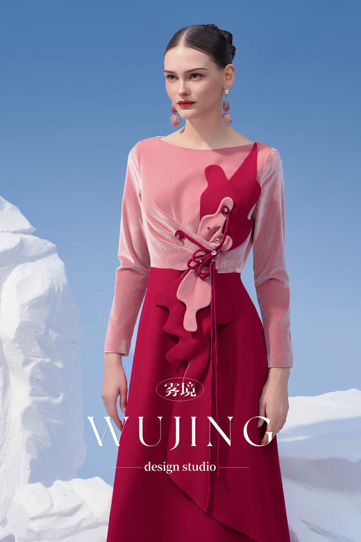 4202013 馥郁芳盈 进口醋酸乱麻进口丝绒连衣裙 雾境 商品图4