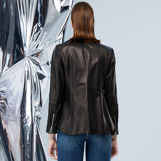 EITIE爱特爱冬季新款复古通勤保暖收腰显瘦皮衣外套女7693301 商品图5