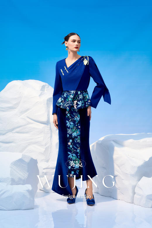 4202007 青蓝冰水 高级亮丝斜纹，进口双色亮片上衣 雾境 商品图2