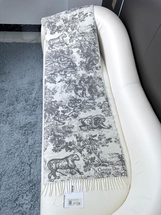迪奥2023年*到货！这款Sauvage茹伊印花围巾全新演绎（SLB） 商品图0