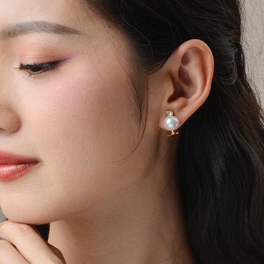 Manreya玛芮雅王妃精品银镀金0感珍珠耳夹 商品图4