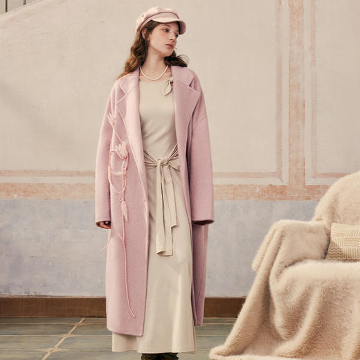 【暖冬内购】两三事甜宠花恋2024冬季新款淑女立体花朵双排扣毛呢外套女宽松 商品图2