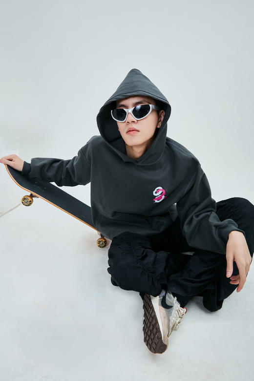 ECAPTIOUS 街头风格正反两穿系列卫衣 商品图2