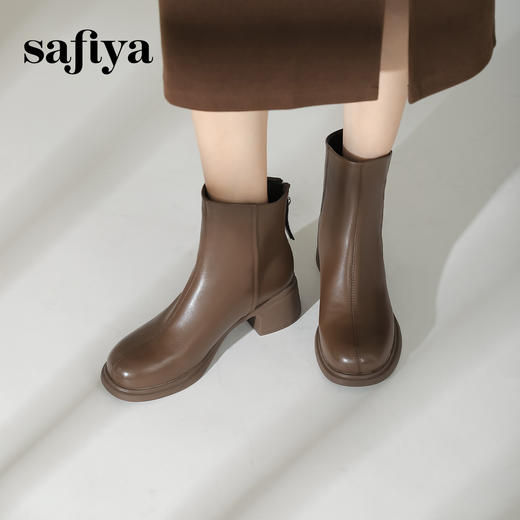 Safiya/索菲娅2024英伦风百搭粗跟时尚圆头短筒粗腿显瘦弹力靴 SF44116130/SF44118130 商品图3