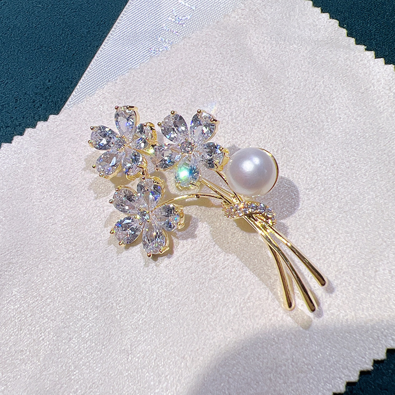 7Days璀璨花束珍珠胸针