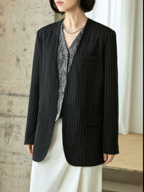 提气显瘦色织条纹西装外套FCE3SUT176