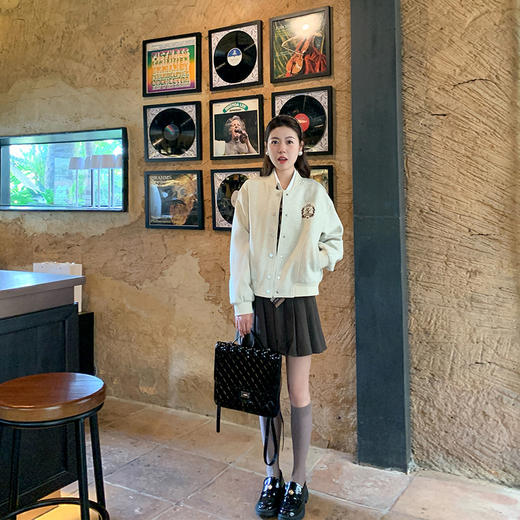 <曾小咸推荐>美式复古杏色毛呢显瘦棒球服外套 商品图4