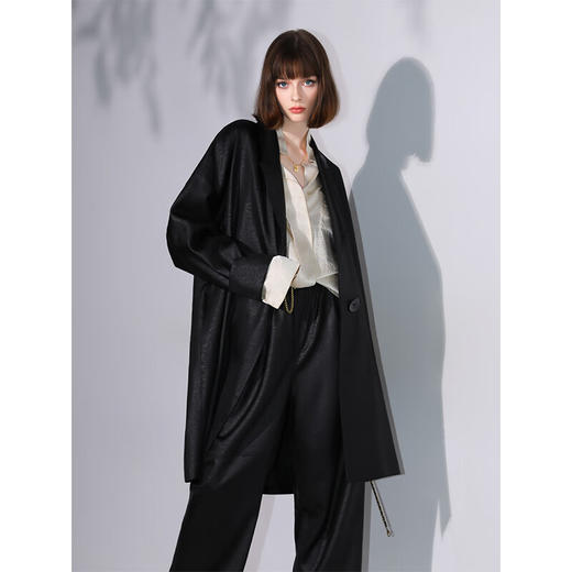 COCOBELLA静奢风折纸压花垂坠风衣女长款休闲西装外套WN3008 商品图7