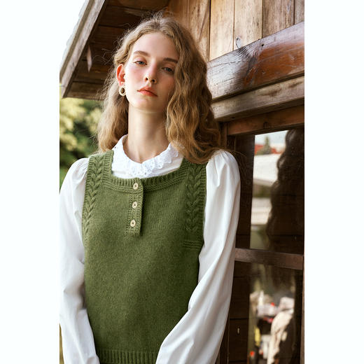 OLrain欧芮儿法式两穿短款马甲女秋季2024年新款简约百搭显瘦上衣 商品图3