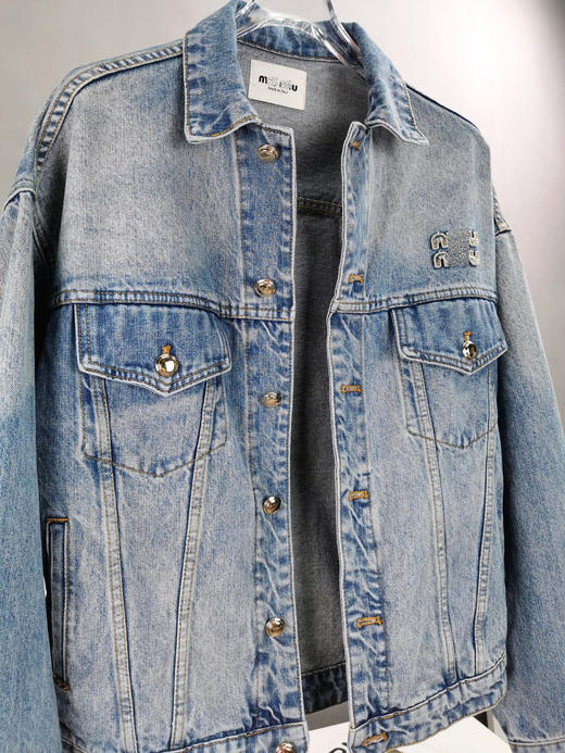 MM 2024秋季新款 贴布绣字母小标牛仔夹克外套 特惠 Z-11972 商品图1