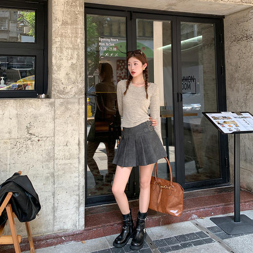 【129元任选2件】现货！复古百搭2色皮裙高腰a字百褶半裙 商品图3