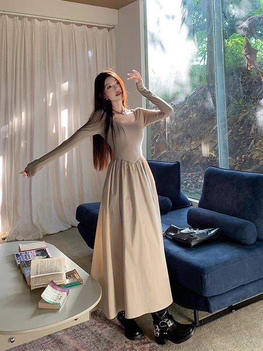 【赫本风法式方领长袖连衣裙】春秋高级感气质收腰内搭大摆打底长裙 商品图2