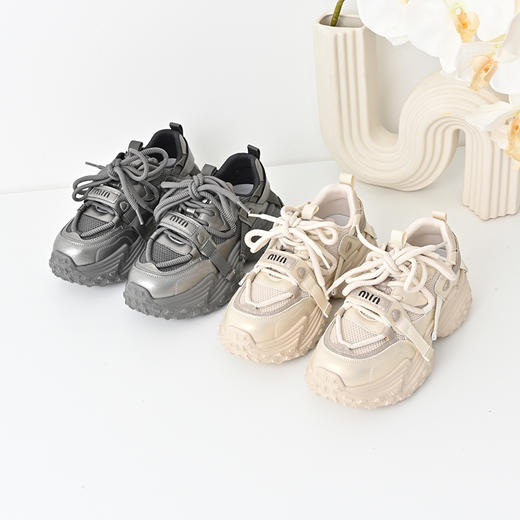 经典鲨2024年秋季款韩版时尚潮酷网面透气显高休闲老爹鞋女KW68-D37011 商品图3