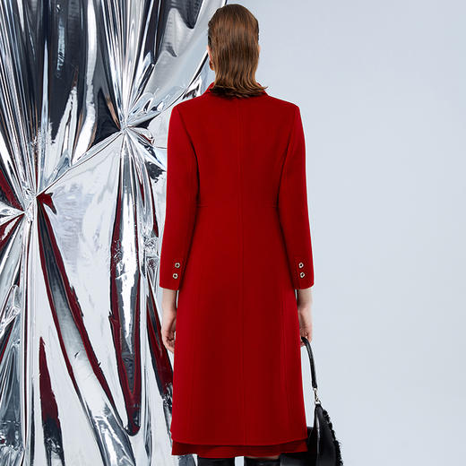 EITIE爱特爱冬季新款时尚复古通勤翻领大衣红色毛呢外套7614301 商品图4