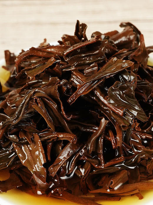 积分兑换【170元+500积分】【凤麟冰岛熟茶】二十年陈冰岛熟茶 临沧冰岛五寨核心古树拼配，香扬、汤甜、味足，药香浓稠厚滑感直抵深喉 357g/饼 商品图3