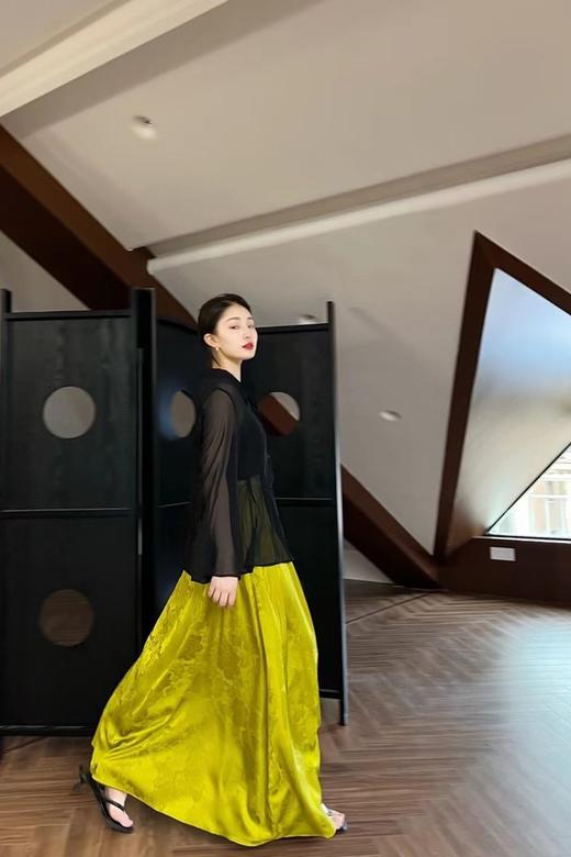 ANSUABEL 新中式黄绿色光泽感高腰半裙 18606 商品图5