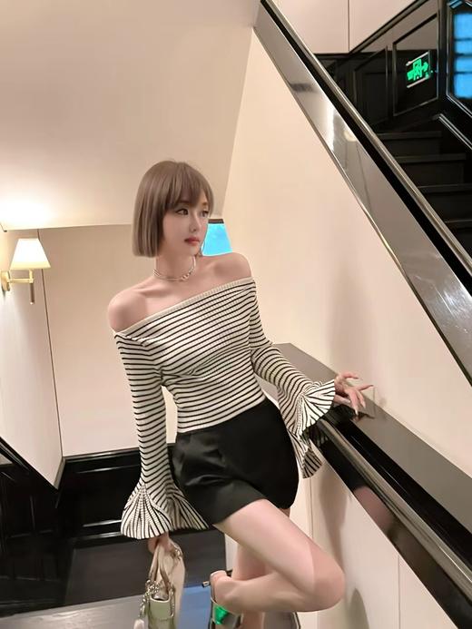 清仓捡漏 LINCHAOZHANG私服定制系列    LH240079露肩针织条纹上衣 LK240384细节裙裤 商品图0