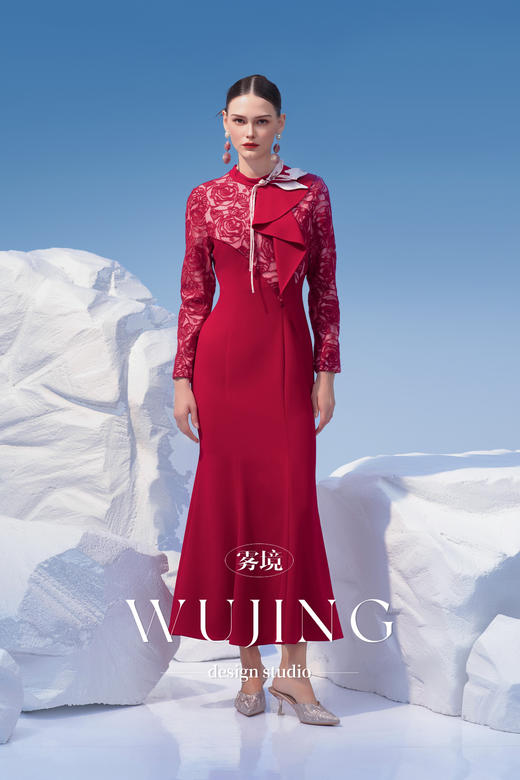 4202016 馥郁芳盈 进口醋酸乱麻，立体绣花料连衣裙 雾境 商品图1