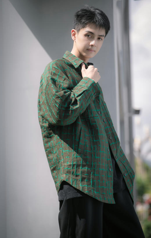 S432425329轻奢肌理衬衫外套 商品图3