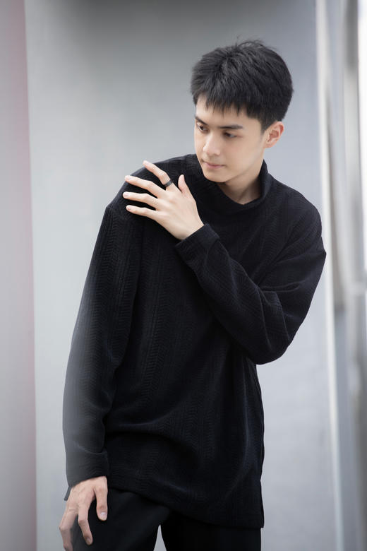 S432464247肌理高领卫衣 商品图2