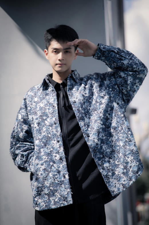 S432872065花朵磨破廓形夹克 商品图0