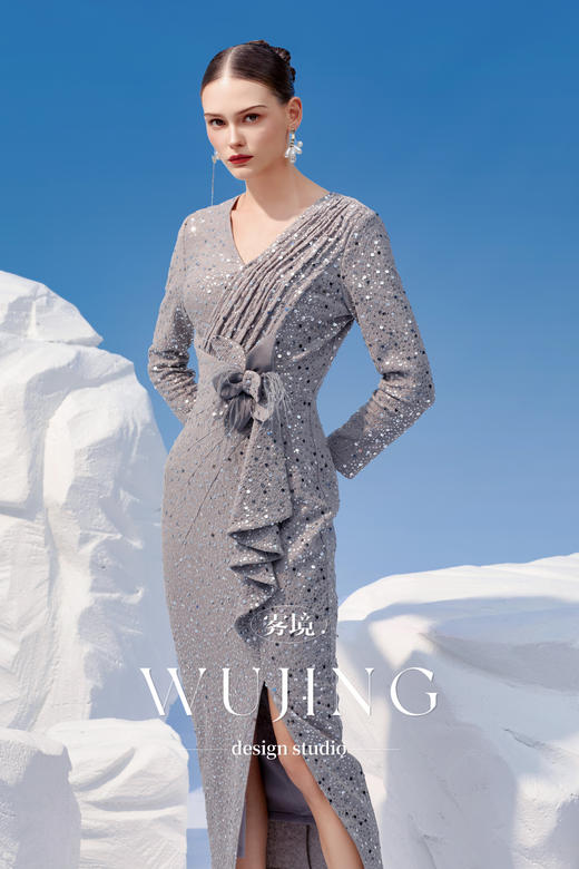 4202032 灰金片羽 褶皱亮片斜纹连衣裙 雾境 商品图2