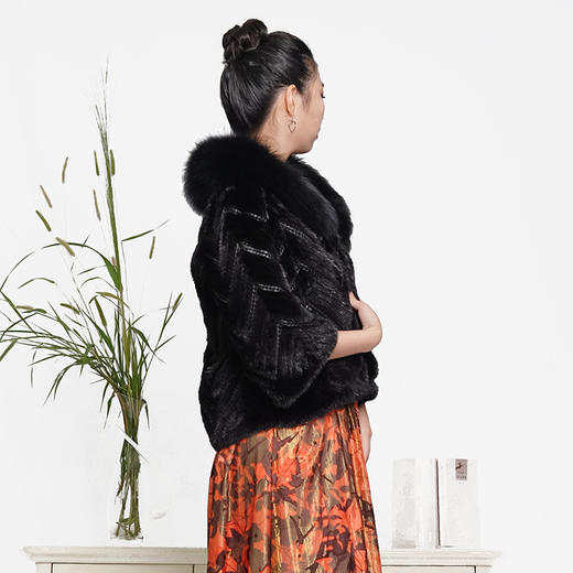 SIM GRACE 优雅夫人女款纯手工编织工艺设计时尚层次分明进口水貂毛绵羊皮短款 商品图1