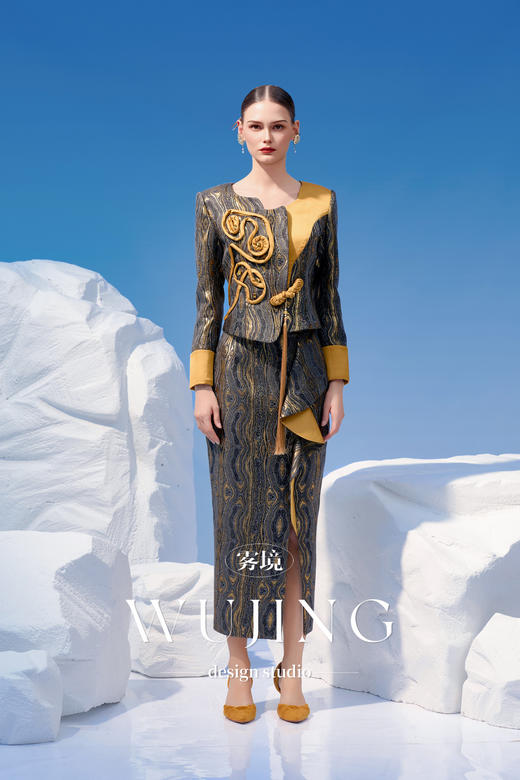 4202035 灰金片羽 高级双色提花外套 雾境 商品图5