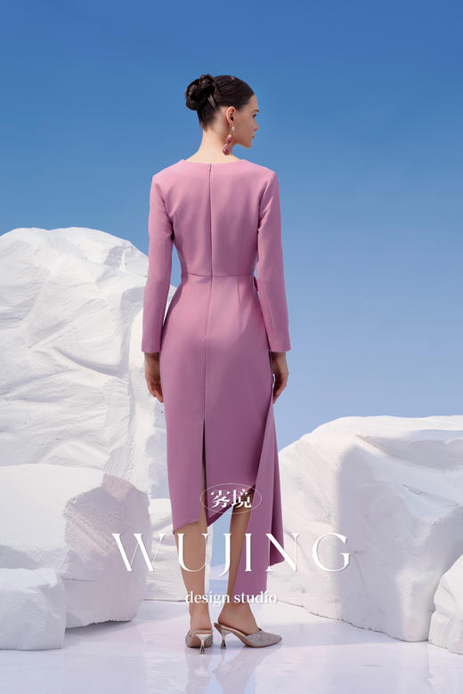 4202042 烟花粉黛 高级亮丝斜纹.进口双色亮片连衣裙 雾境 商品图5