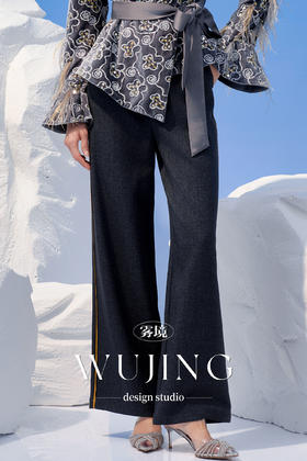 4202041 灰金片羽 进口亮丝斜纹裤子 雾境