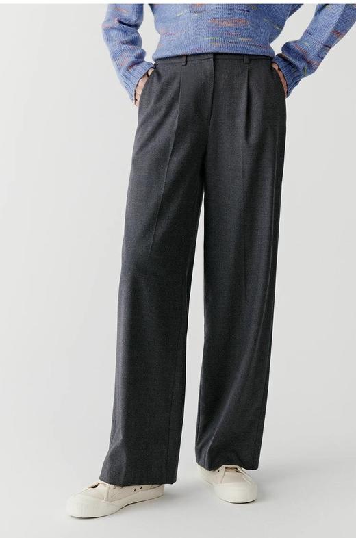 花灰双褶长裤 毛弹细斜纹直筒西裤 面料柔软富有弹性 细斜纹面料 初剪澳毛高密织造手感软糯丰厚  双褶立体设计 商品图0