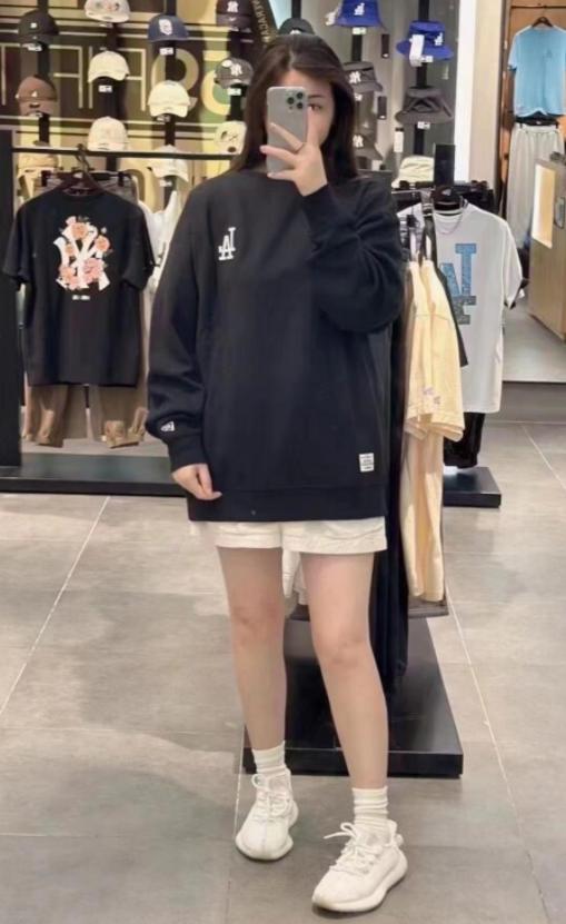 .拼手速一共150件！！春款，独家威海订单 New Era纽亦华早秋新款NY印花重磅长袖卫衣，男女同款，官网同步发售  魔术棒卫衣 商品图2