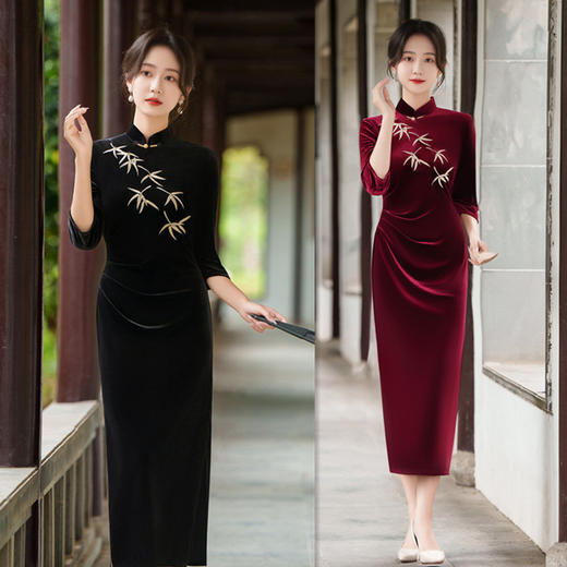 2024秋季新款日常可穿时尚改良新中式丝绒长款中袖旗袍SYK22578 商品图0