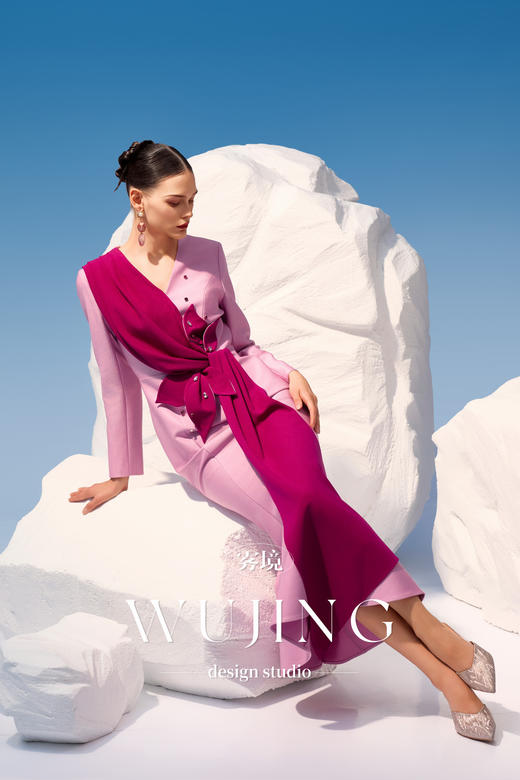 4202040 烟花粉黛 高级亮丝斜纹连衣裙 雾境 商品图5