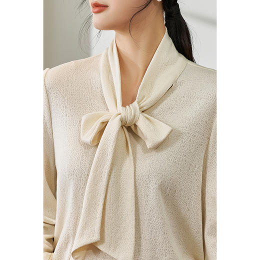 米思阳2025秋季新款通勤百搭设计感衬衫重工提花肌理感上衣女4265 商品图4